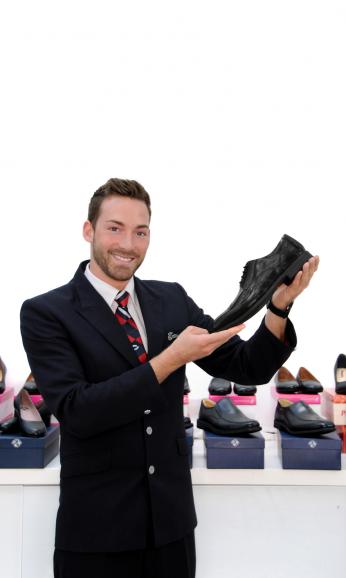 <ul>
<li>Style: Tredflex PB</li>
<li>Company: BA</li>
</ul>